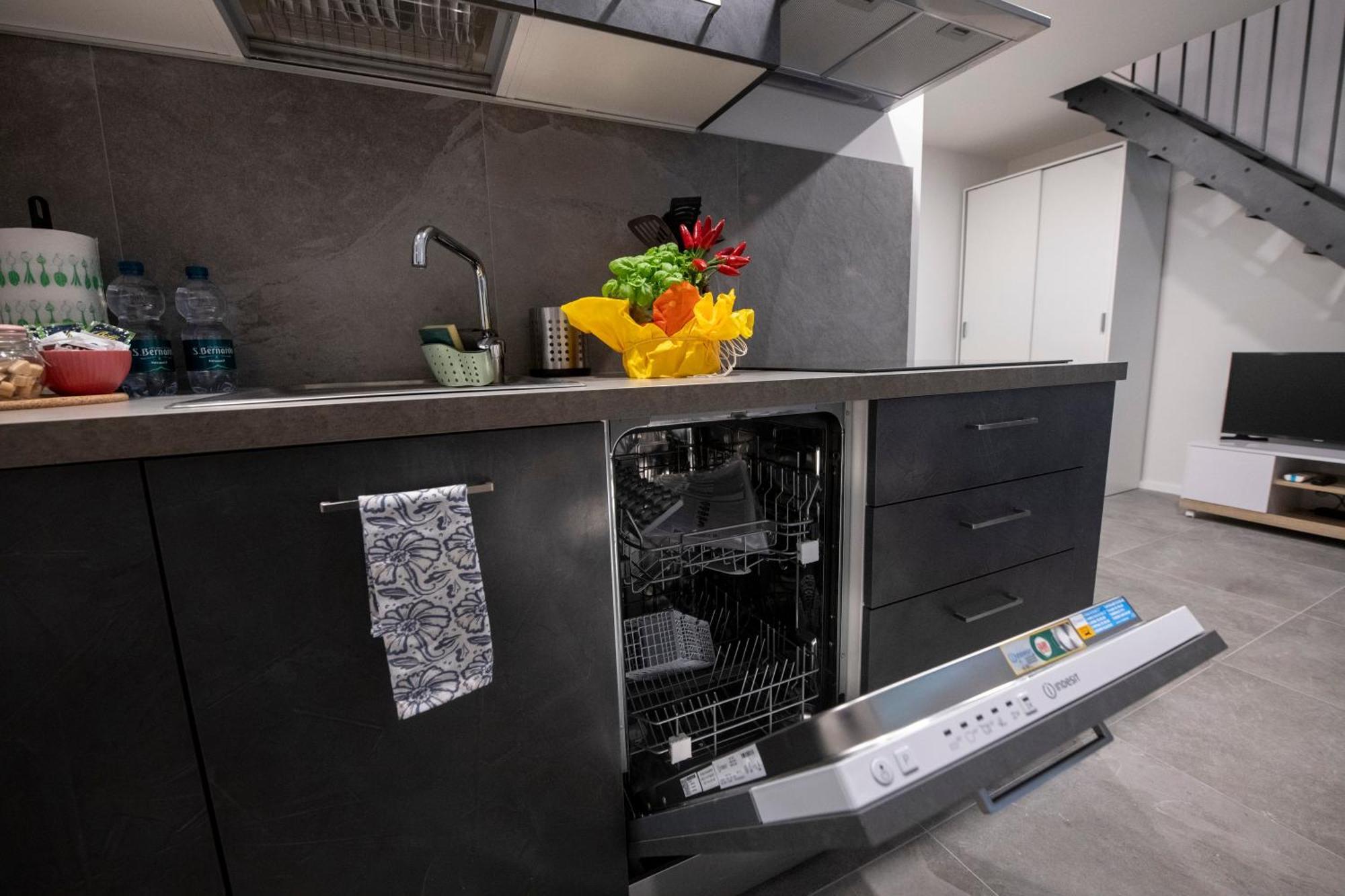 258 - The Loft In Largo Zecca - Luxury Nel Cuore Di Genova 外观 照片